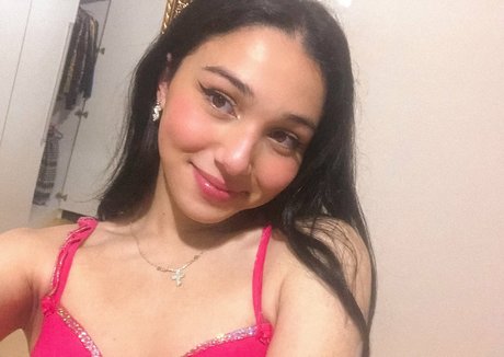 Luana Moraes pornstar pretty archive