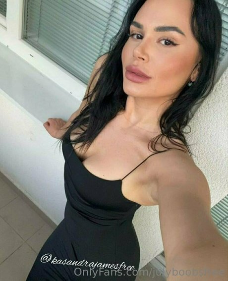 lesbian squirt onlyfans pornographic image