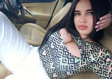 julyboobsfree beautiful actress pics