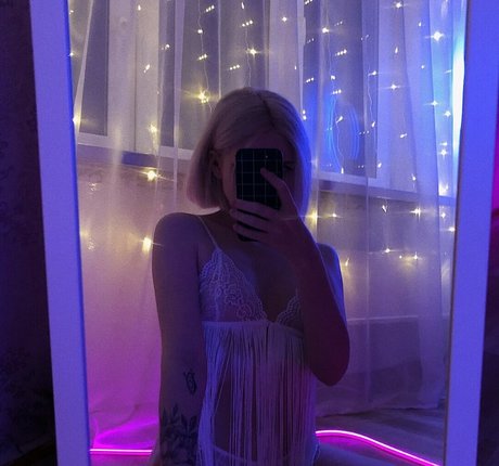 disi asakura pornstar erotic pics