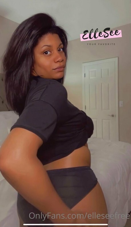 elleseefree naked star galleries