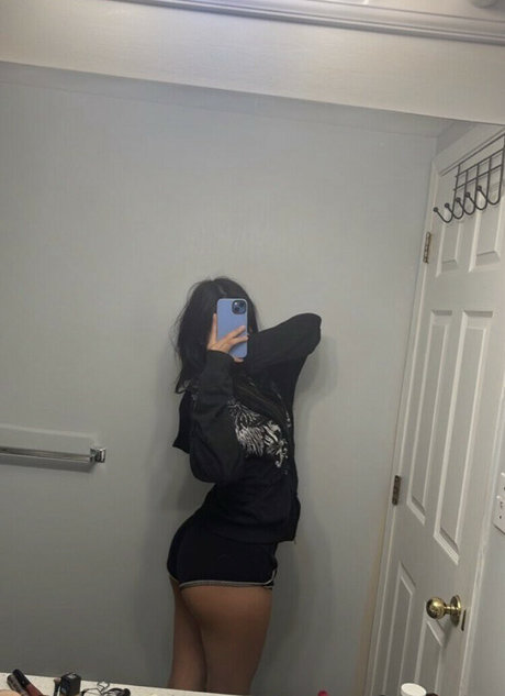 babagirl nude actress pics