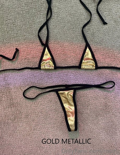 roozu model pornographic images