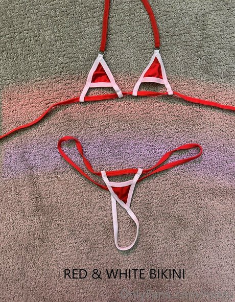 roozu model nudes gallery