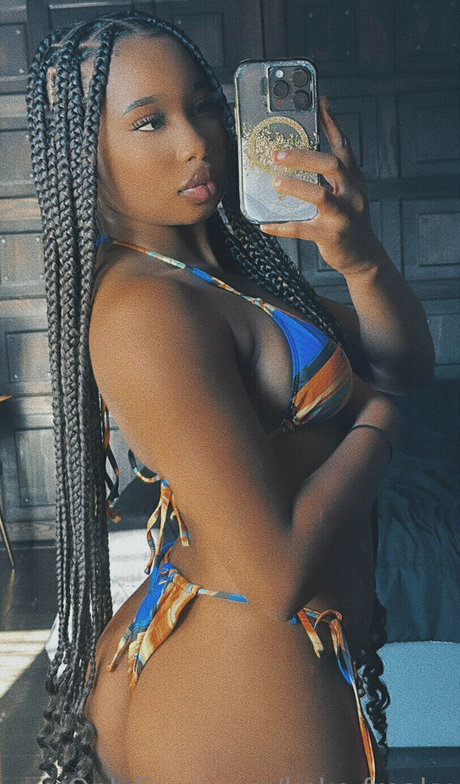 IeshaMarie20 sex pornstar images