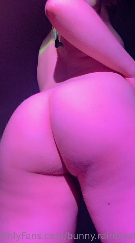 bunny rainbow69 sexy pornstar gallery