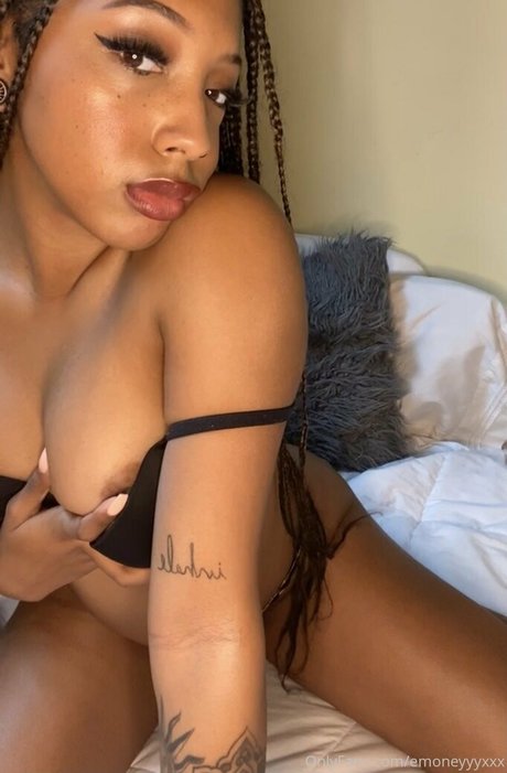 coochiecream hot star photos