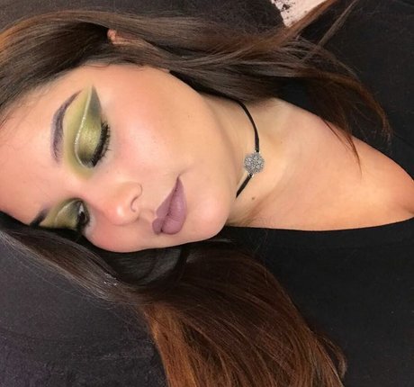 Ilianna art pornstar archive