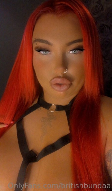 Britishbundaa star nude archive