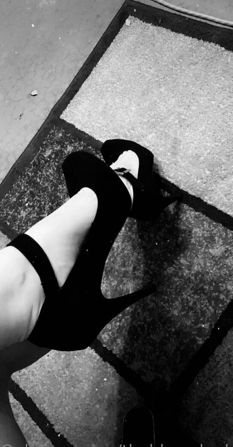 daminami model top image