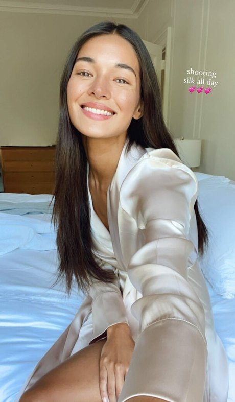 Anelia Moor adult actress image