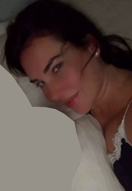 Larissa Erthal pornstar sexy photos