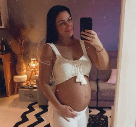 Larissa Erthal star porn images