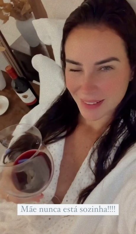 Larissa Erthal perfect model archive