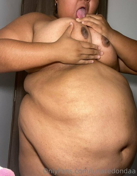 lunaredondaa xxx actress photo