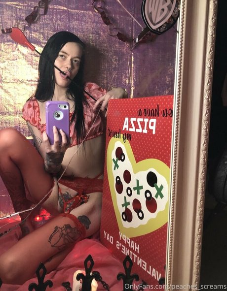 peacheyscreams perfect model galleries