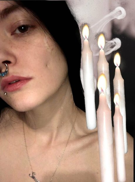 peacheyscreams Profile pic