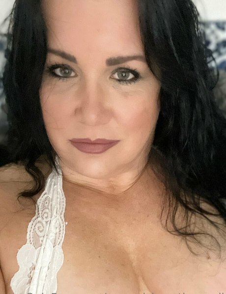 evparrish model exclusive pics