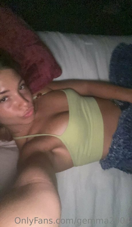 caya2004 pornstar nude gallery