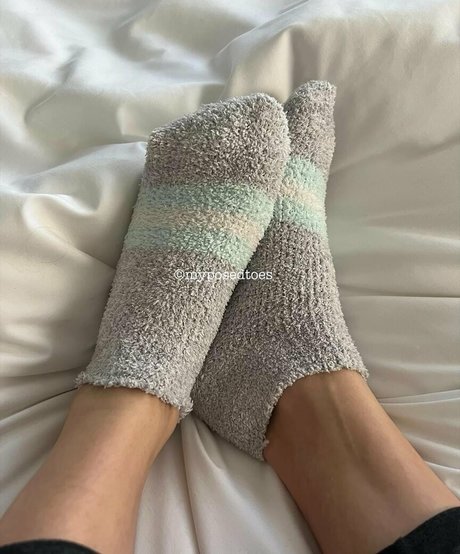 Brooke Jones erotic actress pic