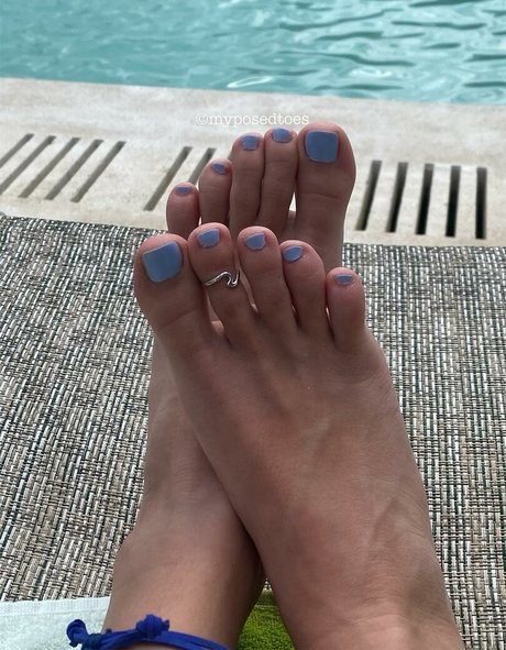 Brooke Jones model top images