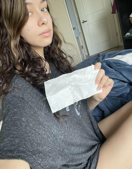 Lexi Lynx perfect model picture