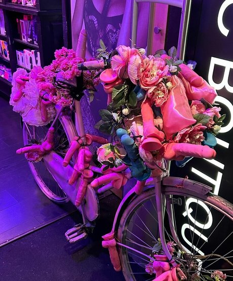 misbehavedjade nude model image