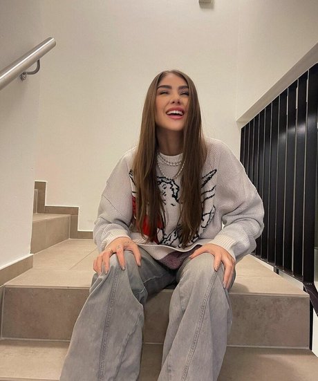 lisa straube pornstar erotic picture