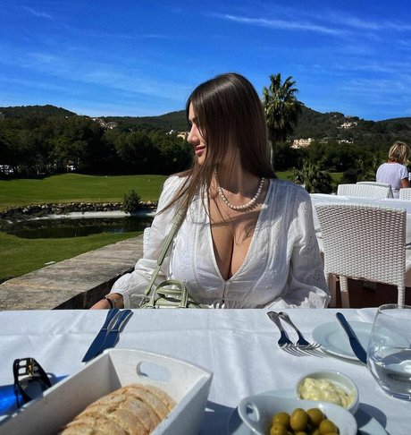 lisa straube star naked picture