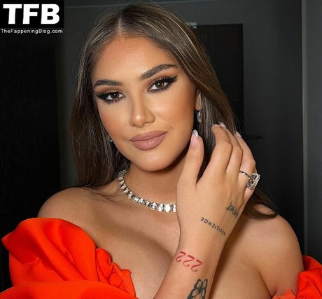 lisa straube model art photo