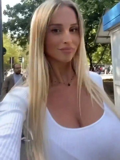 Meria Arreghini star perfect pics