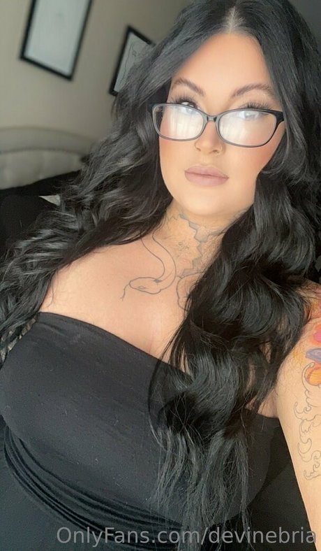 devinebria beautiful pornstar image