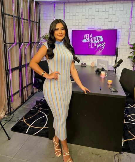 Thaynara OG star sexy photos