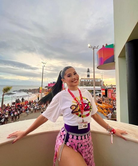 Thaynara OG naked actress pictures