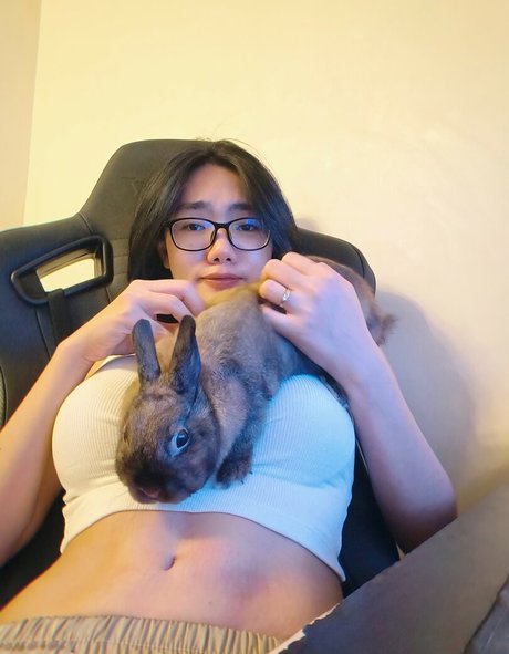 Poon Wrunya model high quality photos