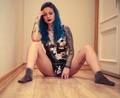 Yagmur Simsek_ porn model pics