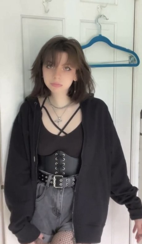 Cultarr adult model images