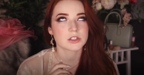 Goodnight Moon pornstar sex gallery