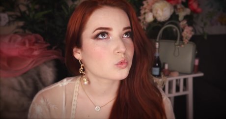 Goodnight Moon hot star gallery