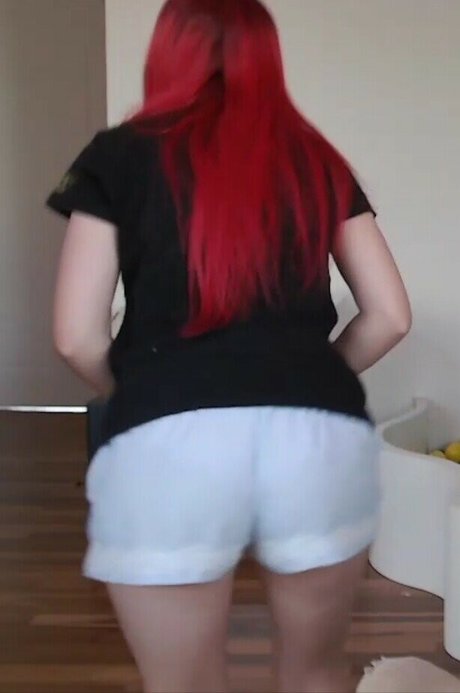 Leticia Shirakiin beautiful actress img