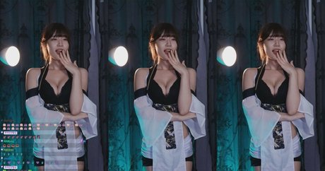 yule__0 03 porn model pic