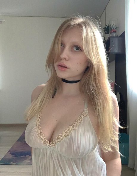 YuStef pornstar erotic img