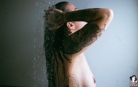 Marjo Suicide high quality actress photos