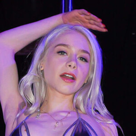 Scarlett Hampton hd actress pic