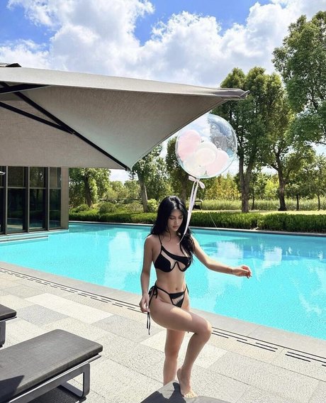 June Gong best star gallery