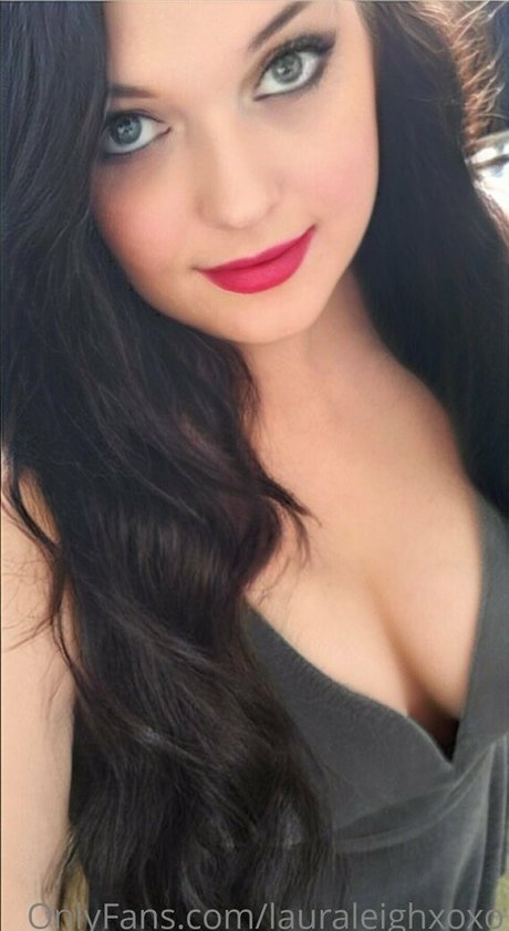 lauraleighxoxo perfect model images