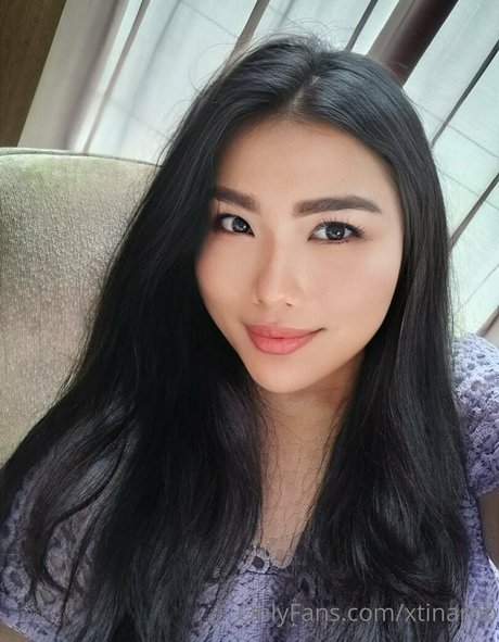 xtinarob exclusive actress galleries