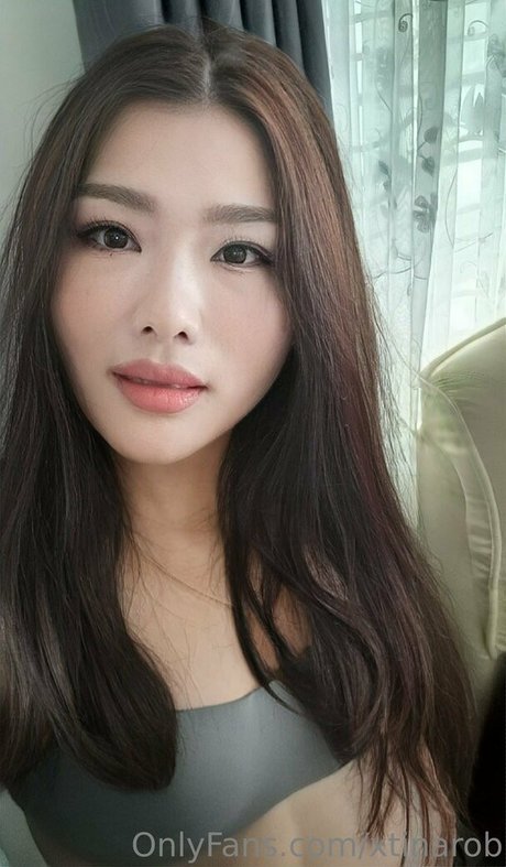 xtinarob actress images