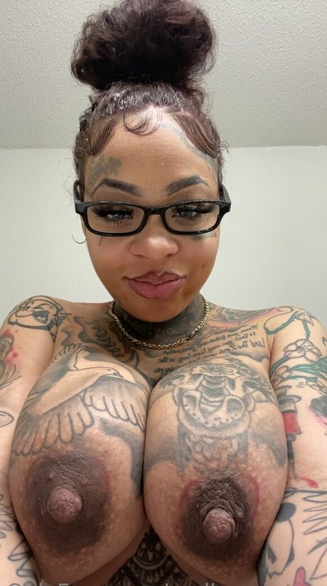 realkaaybrazy star nude image