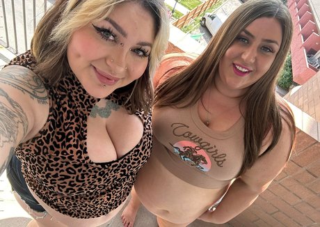 bbwlayla model naked gallery